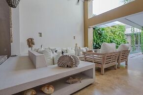 Casa Charlies Can
