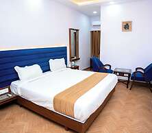UTSAV HOTEL & BANQUET