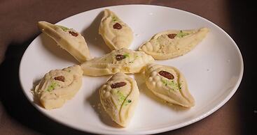 UTSAV HOTEL & BANQUET