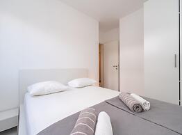 Villa S