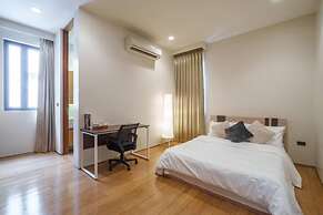 Ekkamai Luxury Villa With Home Cinema