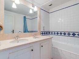 Apartment in La Motte Near Golf Course