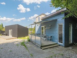 Welcoming Holiday Home With Terrace