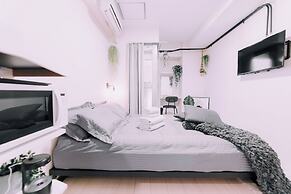 Minimalist Loft 403