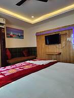 Deepak Hotel