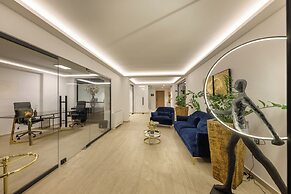 Cens Silver Suites