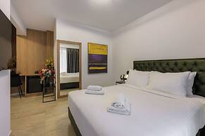 Cens Silver Suites