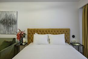 Cens Silver Suites