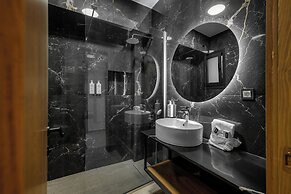 Cens Silver Suites