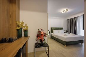 Cens Silver Suites