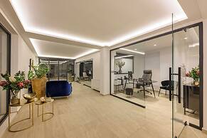Cens Silver Suites