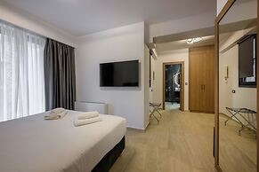 Cens Silver Suites