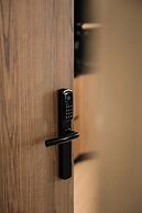 Cens Silver Suites