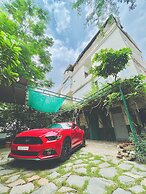 Bhoora House