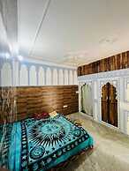 Bhoora House
