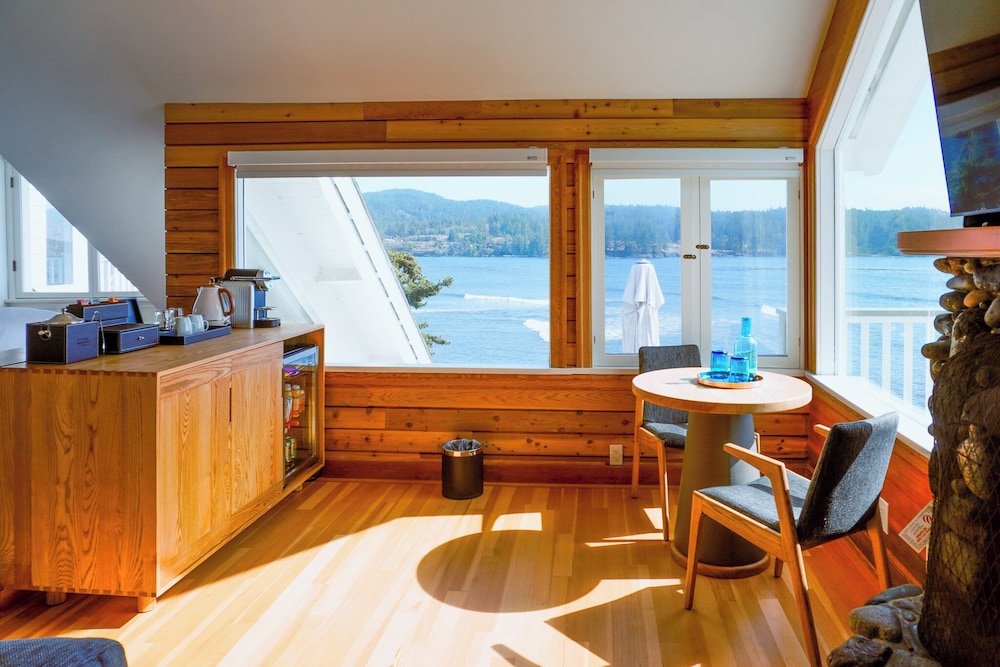 Sooke Harbour House