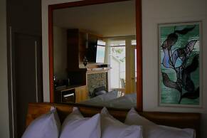 Sooke Harbour House