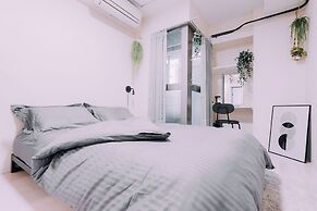 Minimalist Loft 603