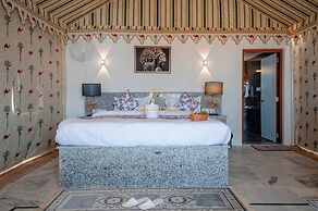 Grand Inara Resort