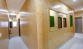 Fabhotel Maya
