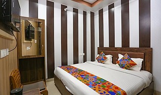 Fabhotel Maya