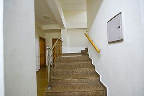 Fabhotel K Square