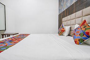 Fabhotel Elvis Inn