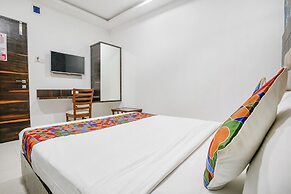Fabhotel Elvis Inn