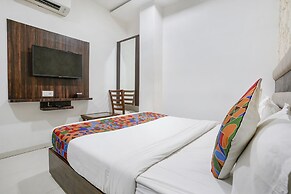 Fabhotel Elvis Inn