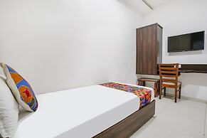 Fabhotel Elvis Inn