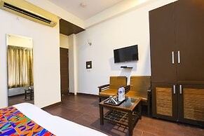 Fabhotel Silver Tree