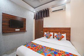 Fabhotel Dream Inn