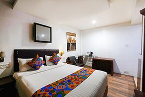 Fabhotel Lailas County