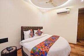 Fabhotel Well Back