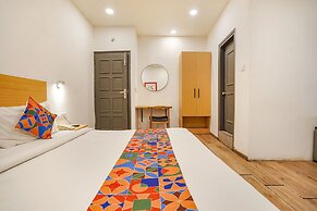 Fabhotel Woodland
