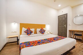 Fabhotel Woodland