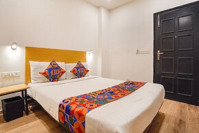 Fabhotel Woodland