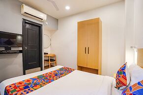 Fabhotel Woodland