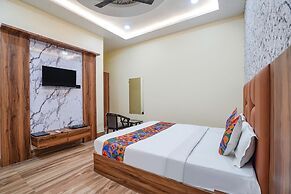 Fabhotel The Vrindavan Inn