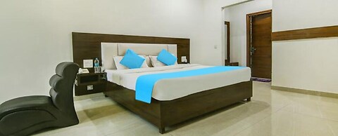 Fabhotel Aditya And Kings