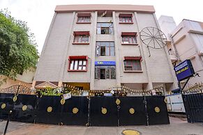 Fabhotel Home Tree Service Apartment T Nagar