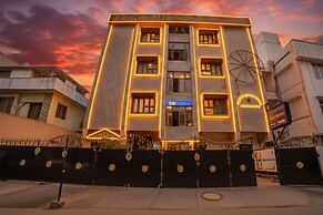 Fabhotel Home Tree Service Apartment T Nagar