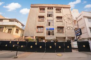 Fabhotel Home Tree Service Apartment T Nagar