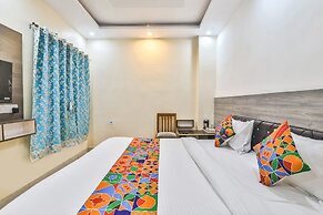 Fabhotel Ls Grand