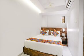 Fabhotel Peralz