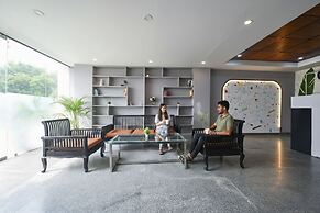Fabhotel Alpha