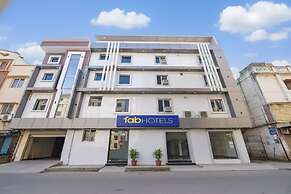 Fabhotel Dev Palace