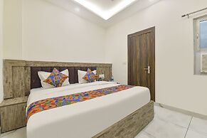 Fabhotel Dev Palace