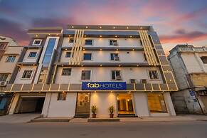 Fabhotel Dev Palace