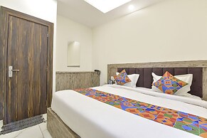 Fabhotel Dev Palace